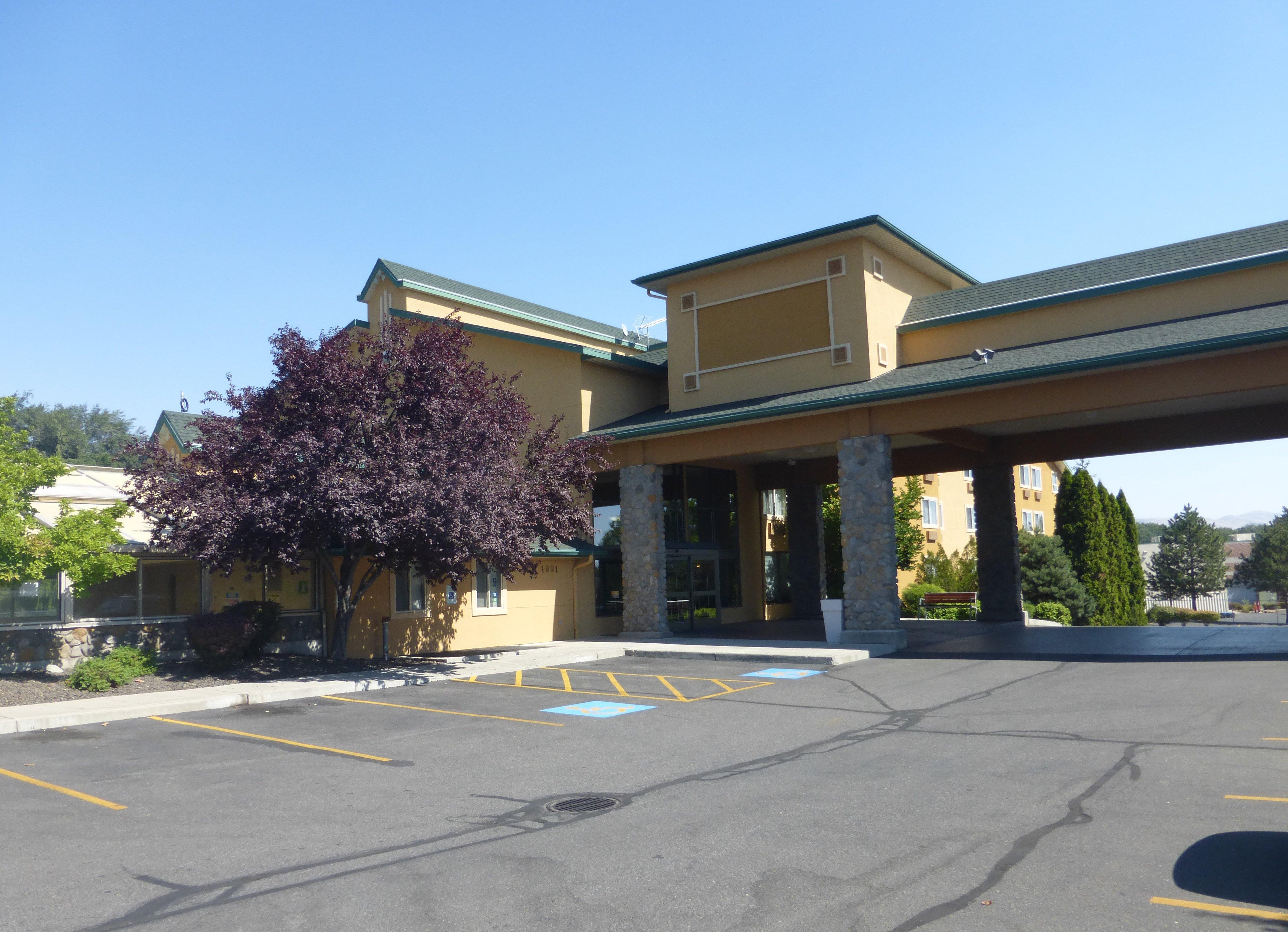 La Quinta Inn & Suites By Wyndham Yakima Downtown Extérieur photo