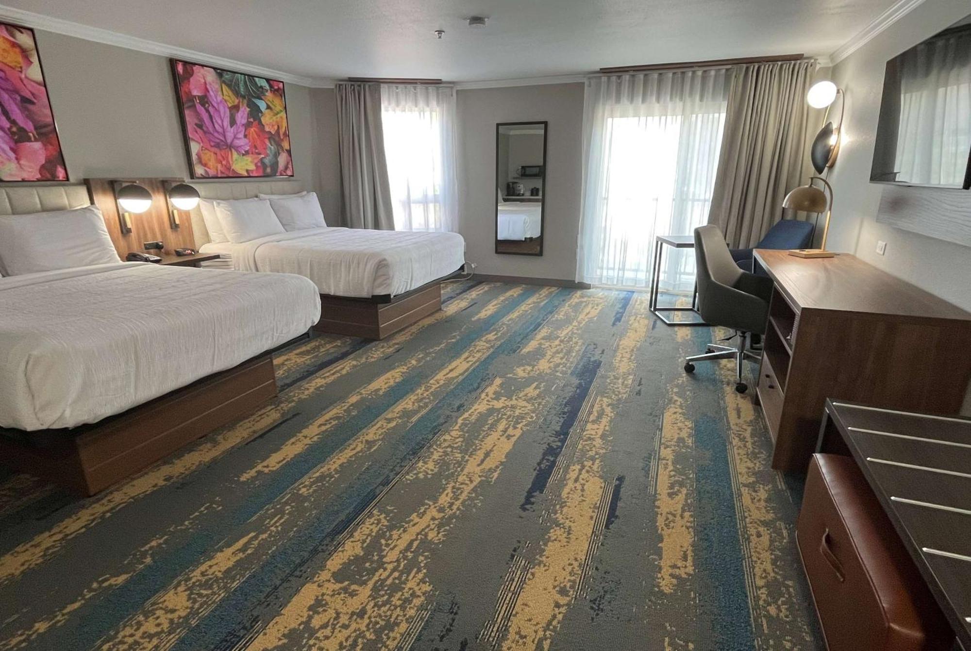 La Quinta Inn & Suites By Wyndham Yakima Downtown Extérieur photo